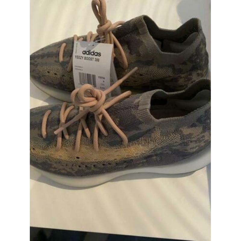 Yeezy boost 380 mist 42 2/3 en 43 1/3