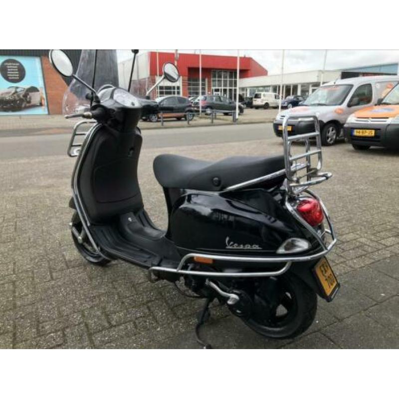 Vespa brom helmplicht 4takt nette vespa