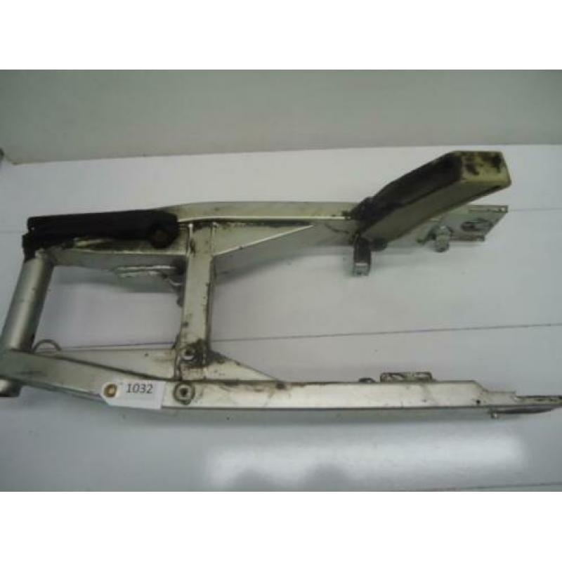 DR800 1990 - 1999, Suzuki Achterbrug D1-32612