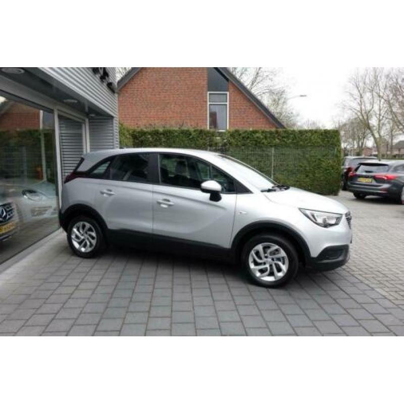 Opel CROSSLAND X 1.2 Turbo 110PK AUTOMAAT CAMERA ' NAVI '