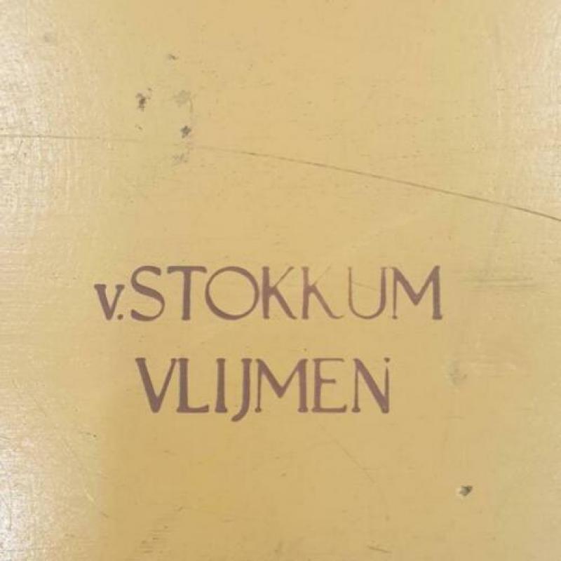 185 x Stokkum bistro tafels, vintage klaptafels hout. 777
