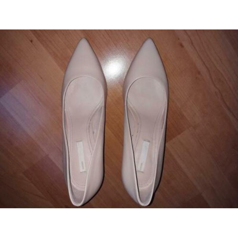 Nieuwe huidskleur leren pumps maat 35 H&M