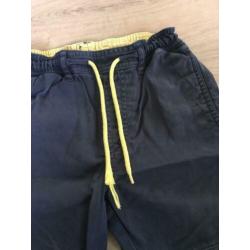 H&M CHIBOOGI korte broek dikkere stof mt 92 blauw netjes D11