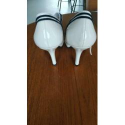 Vintage schoenen maat 39, beige met zwart