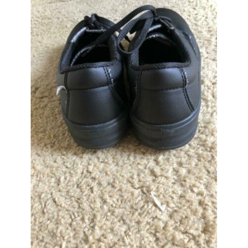 Zwarte veiligheidschoenen maat 38