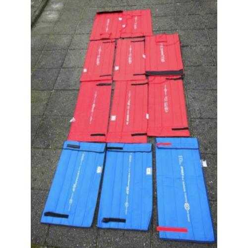 Te Koop 11 gevoerde reishengelhoezen EEN KOOPJE.