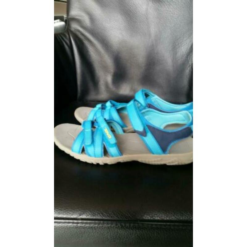 Teva tirra sandalen maat 36 NIEUW!