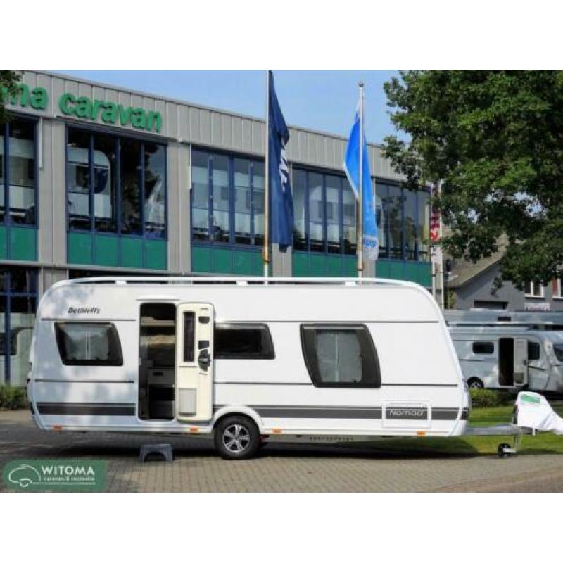 Dethleffs Nomad 530 DR Queensbed indeling