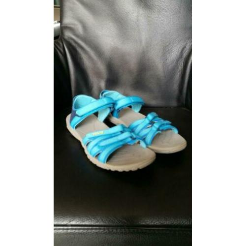 Teva tirra sandalen maat 36 NIEUW!