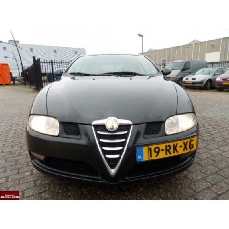 Alfa Romeo GT 1.9 JTD Distinctive