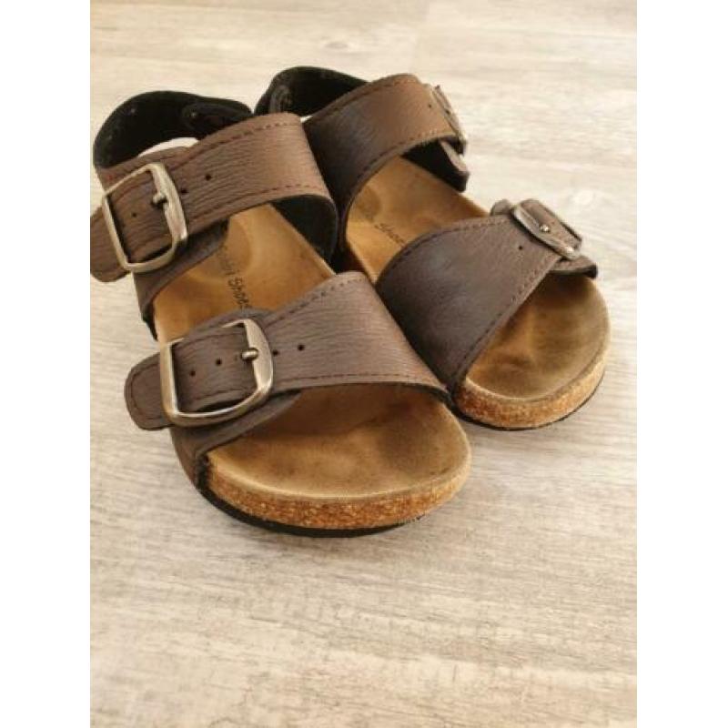 Nette leren sandalen maat 25