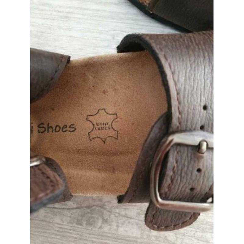 Nette leren sandalen maat 25