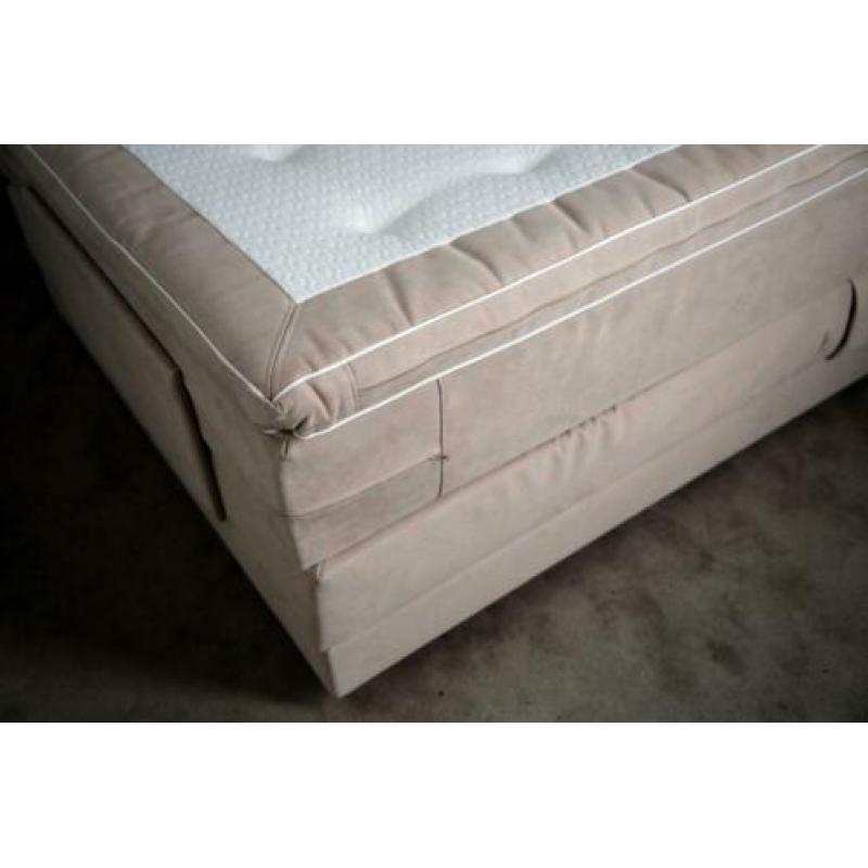 BOX SPRING BED 120cm breed