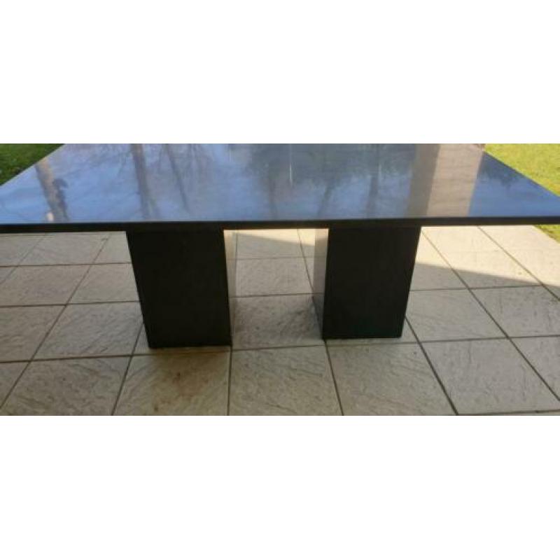 Tuintafel natuursteen
