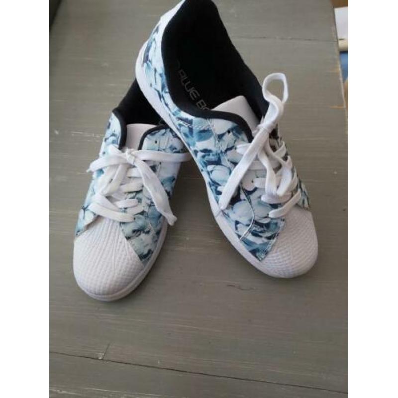 Blue Box Sneakers - 42 ZGAN