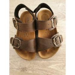 Nette leren sandalen maat 25