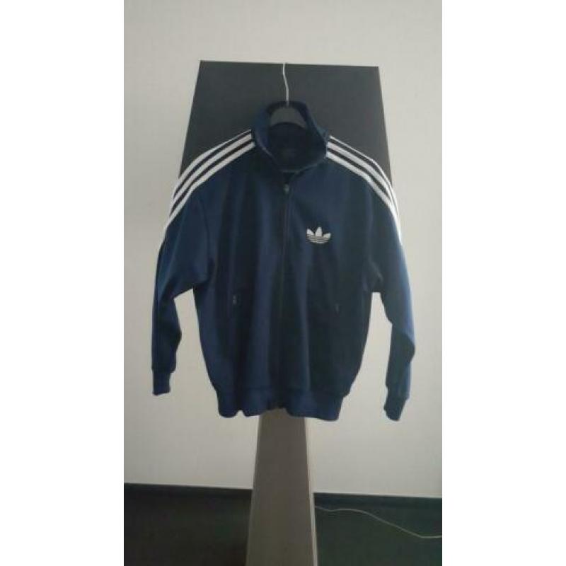 Origineel blauw Adidas jack maat S/M.