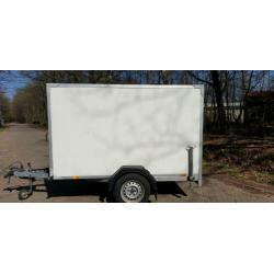 Gesloten aanhanger