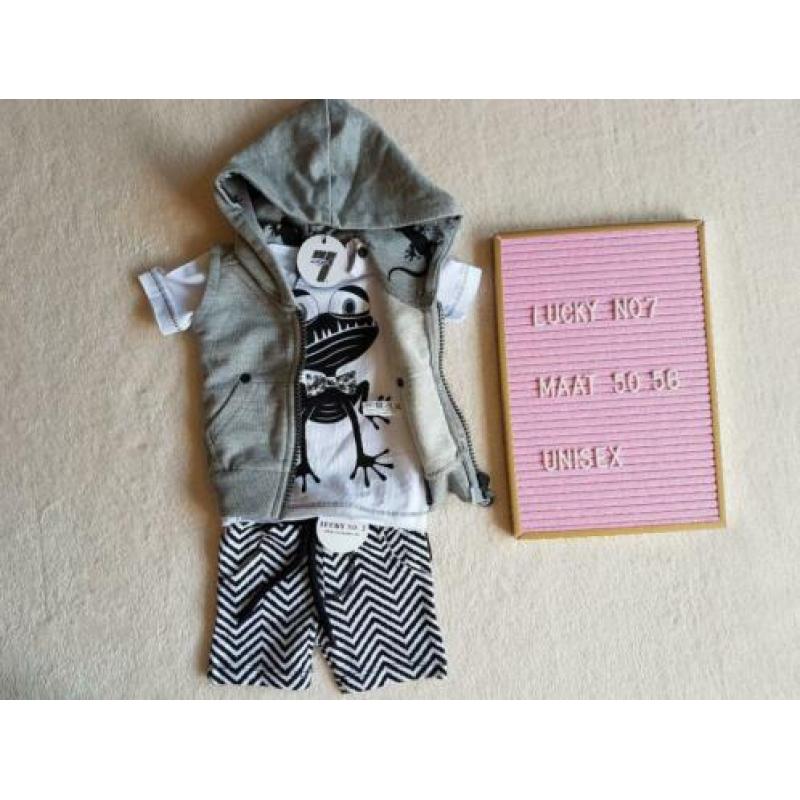 2x nieuwe zwart wit korte broek /short maat 50-56 Lucky no.7