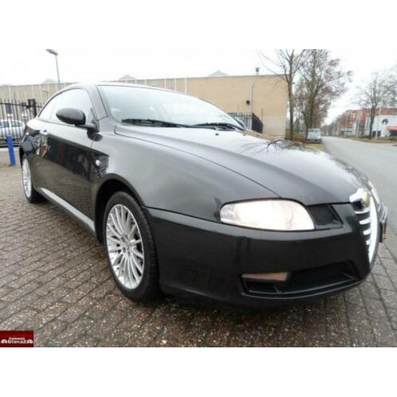 Alfa Romeo GT 1.9 JTD Distinctive