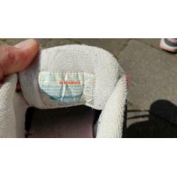 Heelys maat 34, grijs met roze