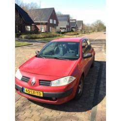 Renault Megane 1.4 16V 2002 Rood - Rijdt prima, goede prijs!