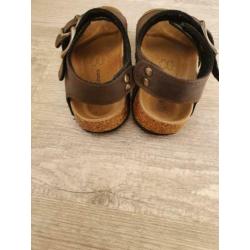 Nette leren sandalen maat 25