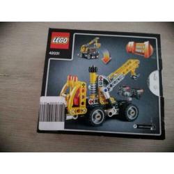 Lego Technic 42031 Hoogwerker 2in1 met doos en boekjes