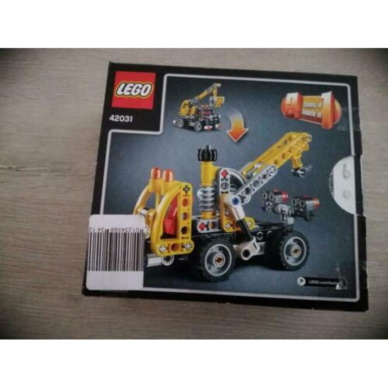 Lego Technic 42031 Hoogwerker 2in1 met doos en boekjes