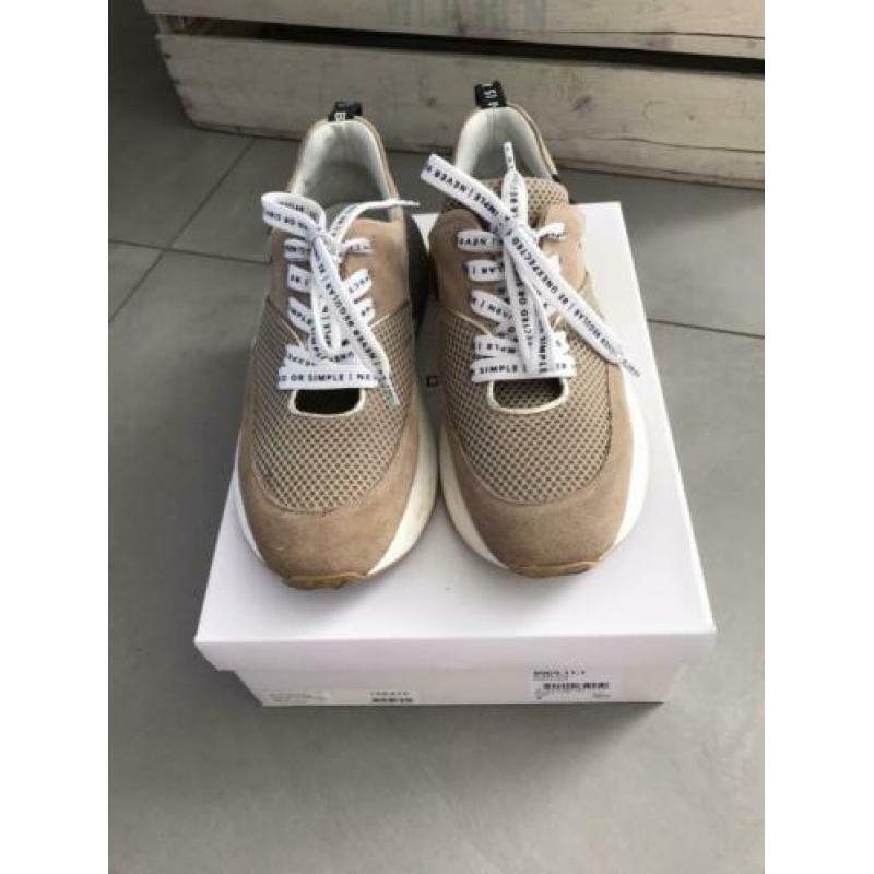 10DAYS sneaker champagne maat 39 ZGAN