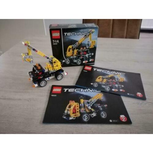 Lego Technic 42031 Hoogwerker 2in1 met doos en boekjes