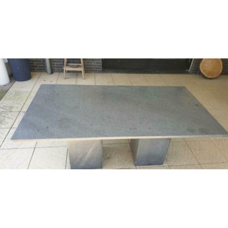 Tuintafel natuursteen