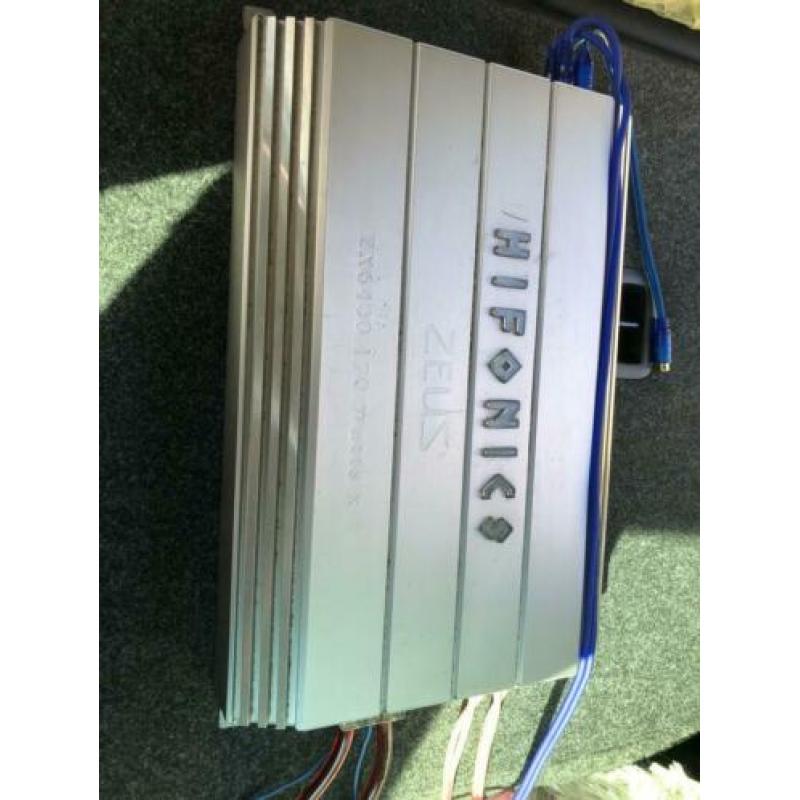 Te koop goede hifonics Zeus 4 kanaals versterker