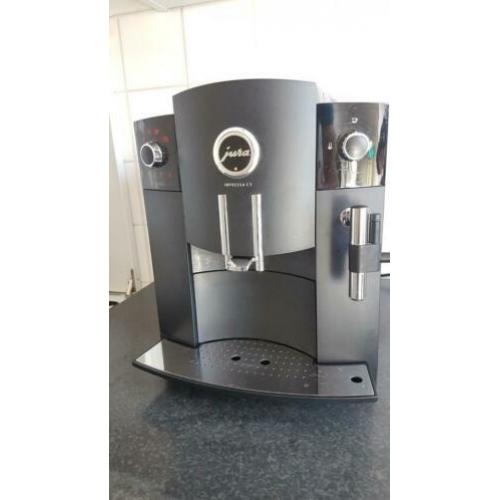 Jura Impressa C5 koffiebonen machine.