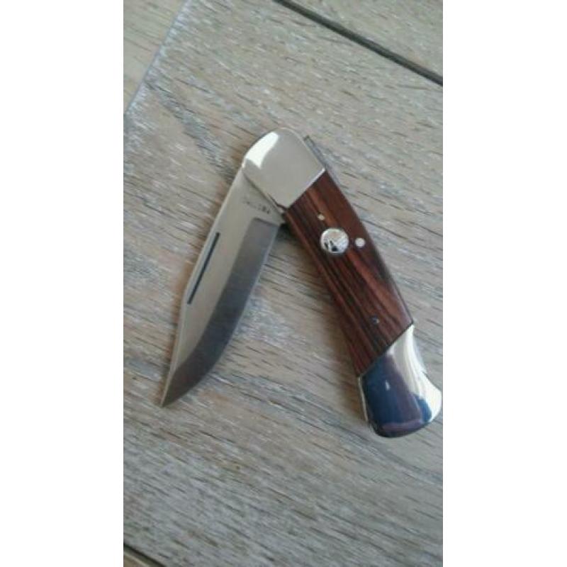 Falcon Inox Wood zakmes