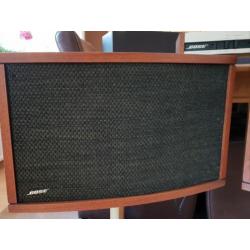 Bose 901 type 4 / equalizer/ 2 speakers/ 2 standaards