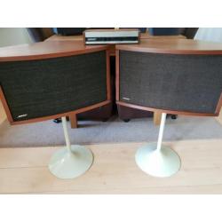 Bose 901 type 4 / equalizer/ 2 speakers/ 2 standaards