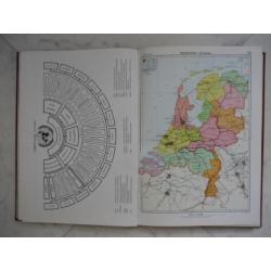 De wereld in woord, kaart en 167 foto,s in koperdiepdruk
