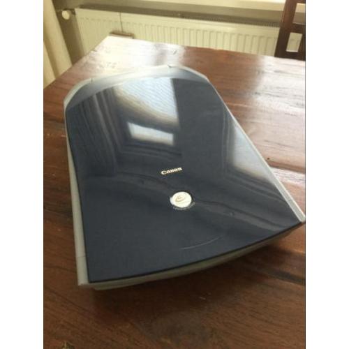 Canon CanoScan D646U scanner