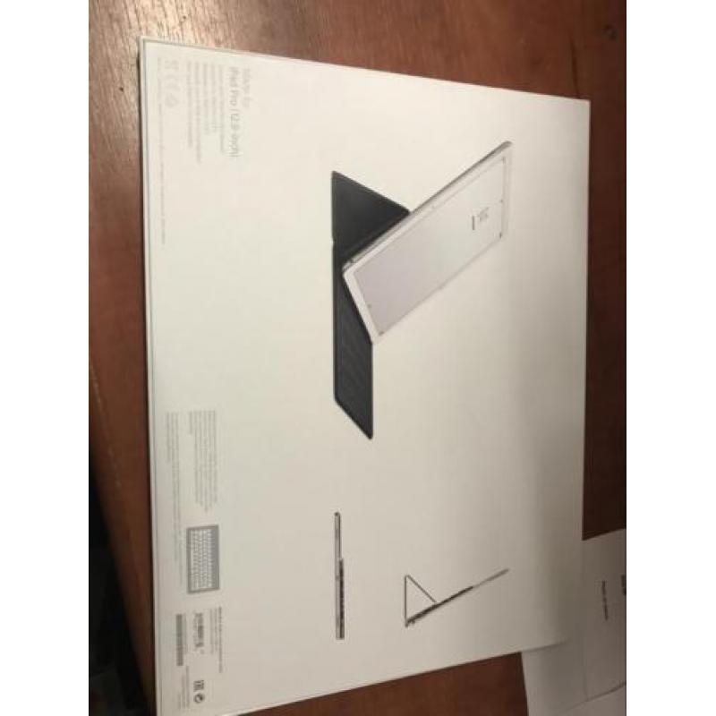 iPad pro 12,9 smart keyboard als nieuw