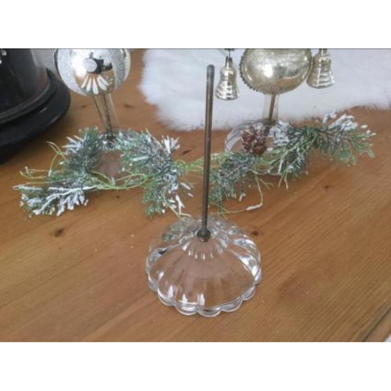 Oude glazen kerst pieken standaard