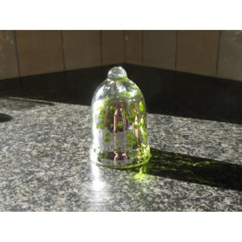 glazen "kerstklok" , met zilverachtig en lime groen.