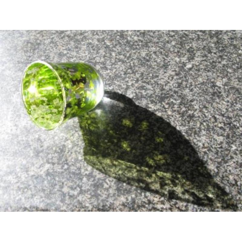 glazen "kerstklok" , met zilverachtig en lime groen.