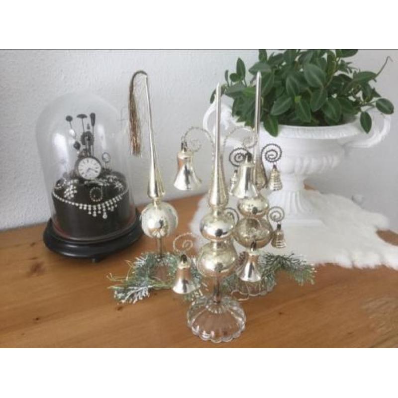 Oude glazen kerst pieken standaard