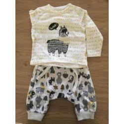 4 babysetjes maat 50 & 56