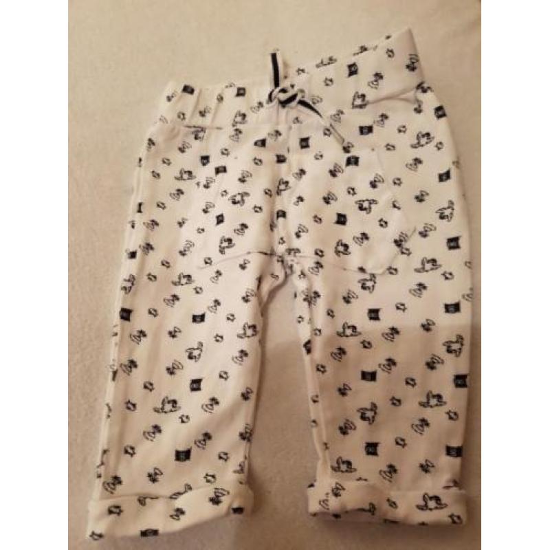 Leuk setje, broekje en shirt maat 56/1m