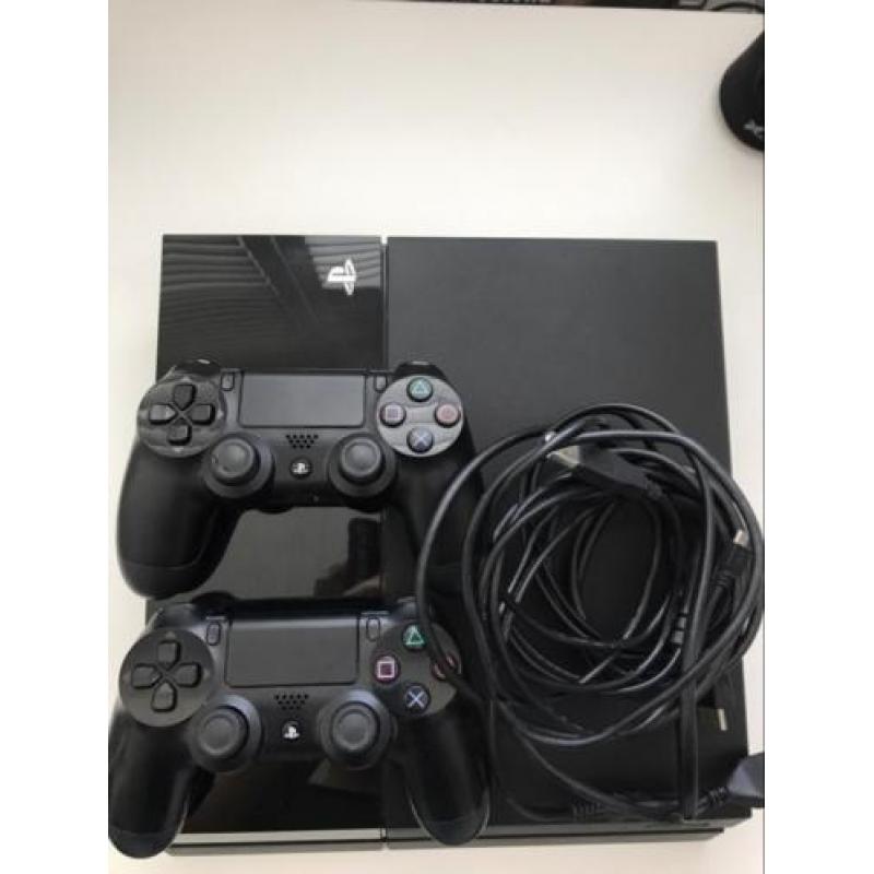 Ps4, 500 GB te koop incl bedrading, controllers en 2 games